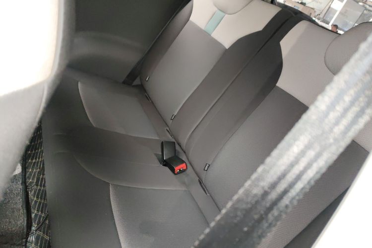 长安启源 长安Lumin 2022款 210km 香甜款中控内饰7004