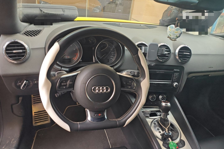 奥迪TTS 2013款 TTS Coupe 2.0TFSI quattro中控内饰13