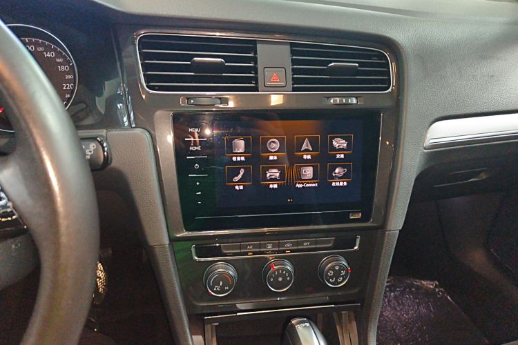 大众 高尔夫 2020款 挚爱版 280TSI DSG舒适型中控内饰16