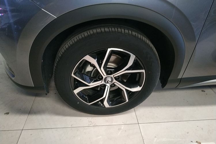 比亚迪 元PLUS 2023款 冠军版 430KM 超越型车身外观6007