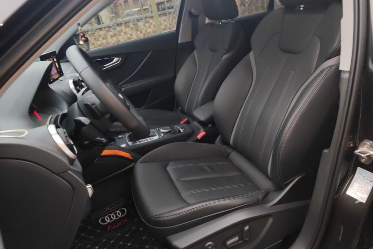 奥迪Q2L 2024款 35TFSI 时尚动感型中控内饰19