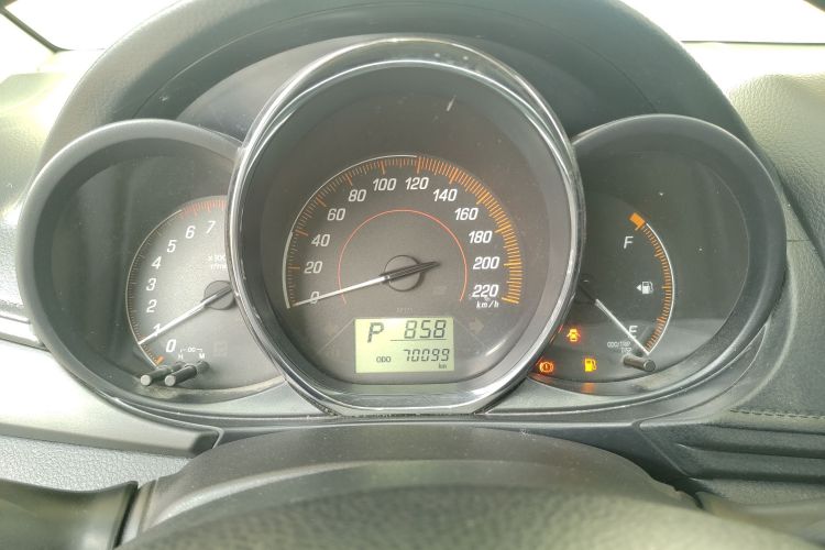 丰田 YARiS L 致炫 2021款 1.5L CVT领先版局部细节14