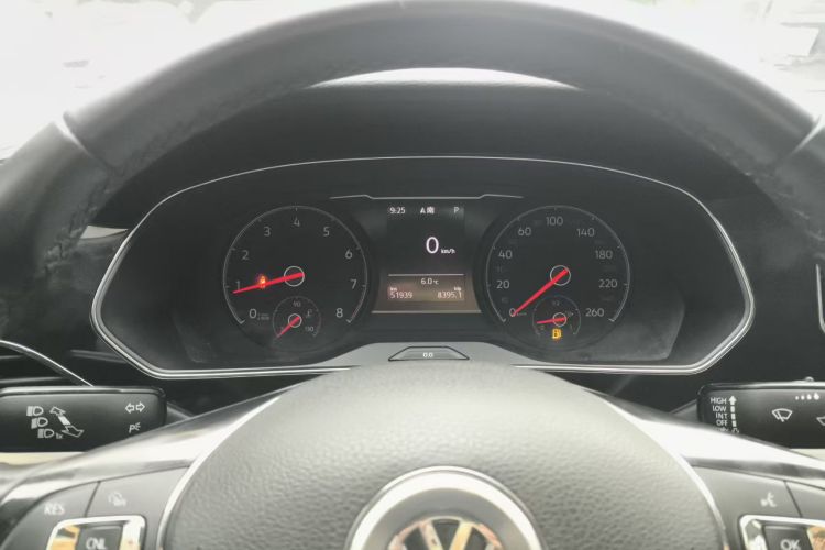 大众 帕萨特 2019款 330TSI 精英版 国VI中控内饰14