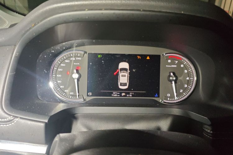 荣威i6 2017款 20T 自动互联网智尊版中控内饰14