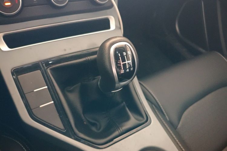 吉利汽车 帝豪 2021款 UP 1.5L 手动舒适型中控内饰18