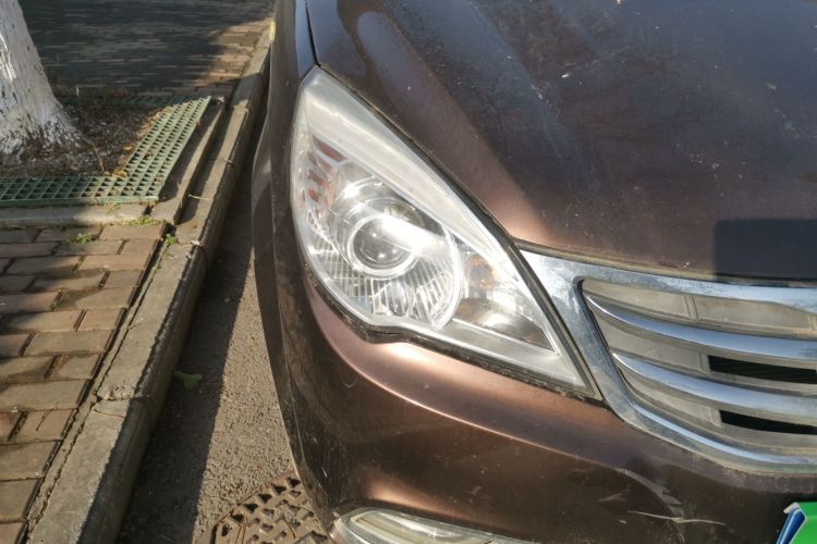 北汽威旺M30 2017款 1.5L M30S 标准型DAM15DL车身外观8