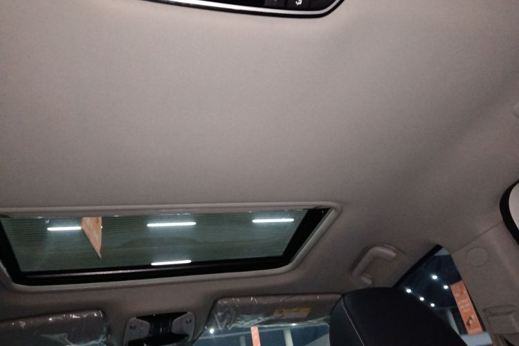 广汽传祺 传祺M8 2018款 320T 尊享版局部细节22