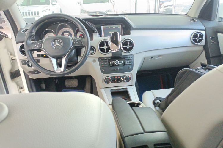 奔驰GLK级 2013款 GLK 300 4MATIC 动感天窗型中控内饰7002