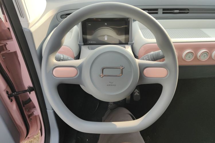 奔腾小马 2025款 222km 闪电马局部细节13