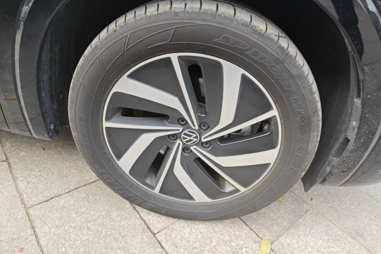 大众 威然 2023款 改款 380TSI 尊驰版车身外观10