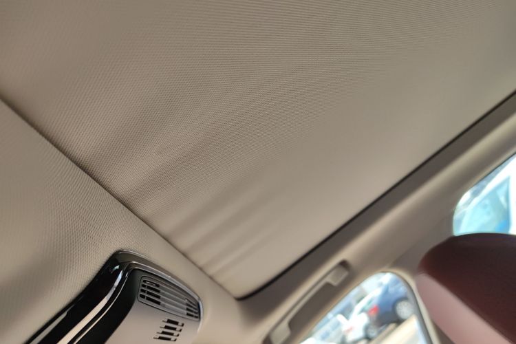 宝马3系 2025款 330Li M运动曜夜套装局部细节22