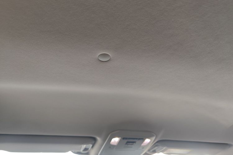 丰田 汉兰达 2022款 双擎 2.5L 四驱精英版 7座局部细节22