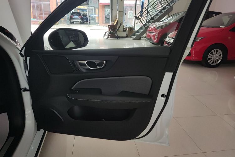 沃尔沃S60 2025款 B5 智雅运动版中控内饰42