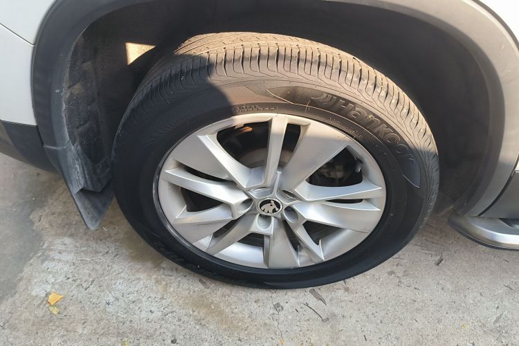 斯柯达 柯迪亚克 2017款 TSI330  5座两驱舒适版车身外观6008