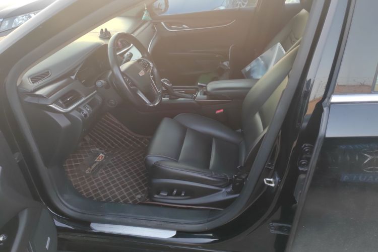 凯迪拉克XTS 2018款 28T 精英型中控内饰19