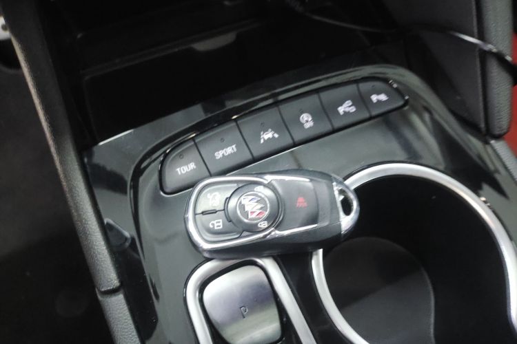 别克 君威 2021款 GS 28T 尊贵型中控内饰7001