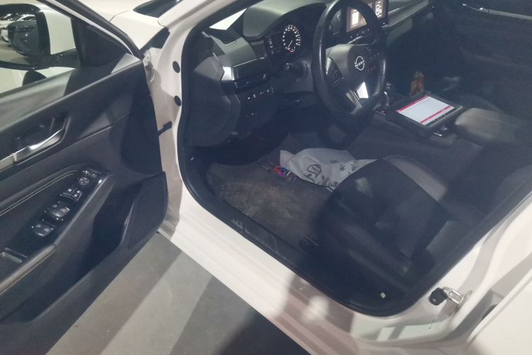 日产 天籁 2022款 2.0L XL-TLS 悦享版中控内饰7003