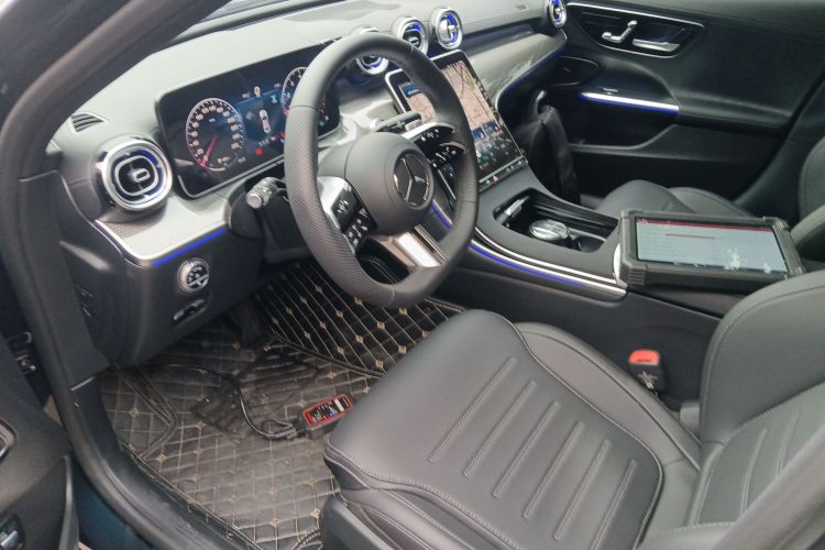 奔驰C级 2025款 C 260 L 运动版局部细节19