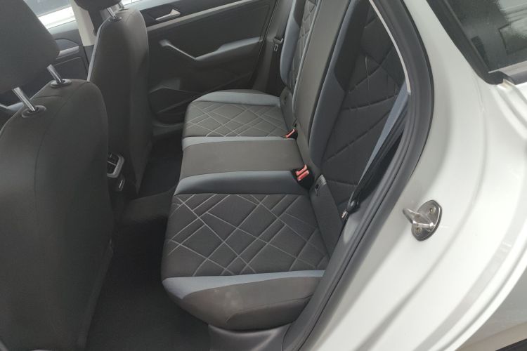 大众 朗逸 2023款 1.5L 自动得逸版中控内饰7004