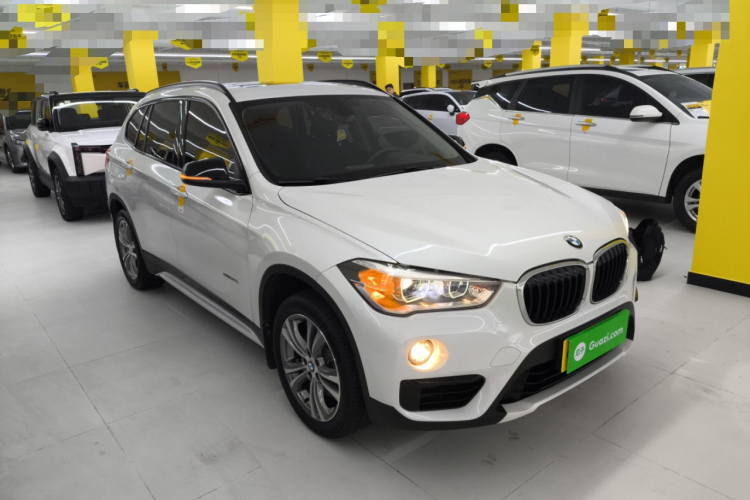 宝马X1 2018款 xDrive20Li 尊享型车身外观6002