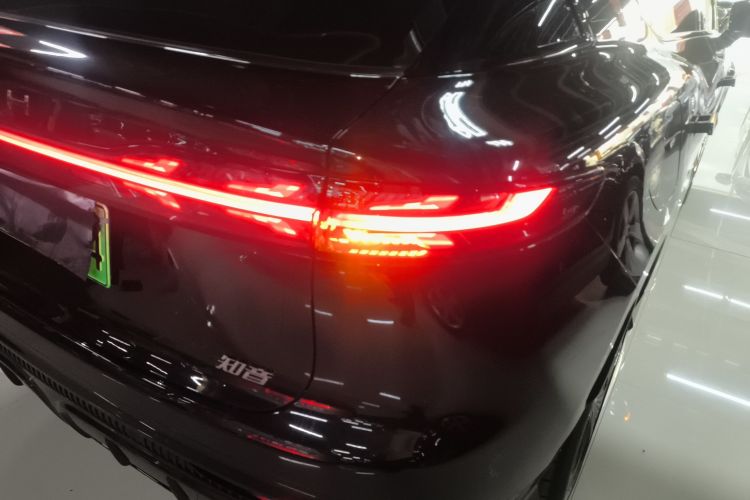 岚图汽车 岚图知音 2024款 四驱全球版车身外观6006