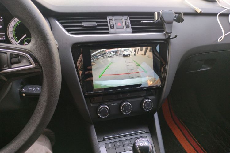 斯柯达 明锐 2019款 旅行车 TSI280 DSG豪华版 国VI局部细节16