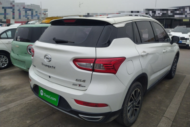 广汽传祺 传祺GS4 2015款 200T G-DCT精英版车身外观7