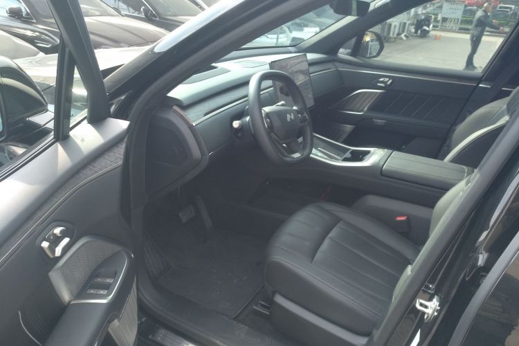 乐道L90 2025款 Ultra 六座版中控内饰19