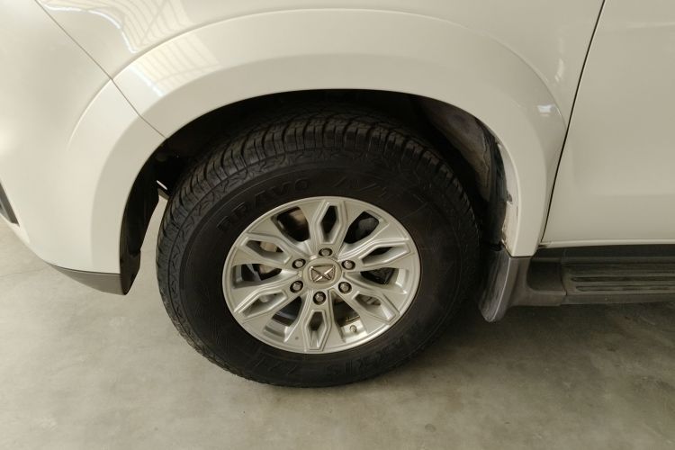 江铃 驭胜S350 2017款 2.0T 自动两驱柴油豪华版5座车身外观6007