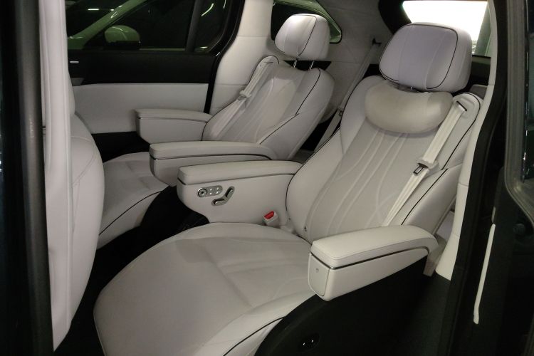 小鹏X9 2024款 610长续航Pro中控内饰7004