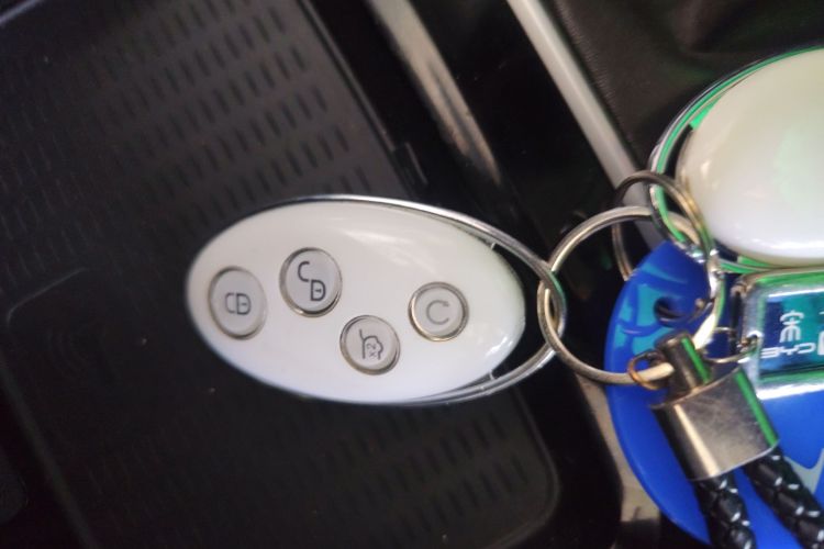 比亚迪 宋 2020款 经典版 1.5T 自动精英型中控内饰7001