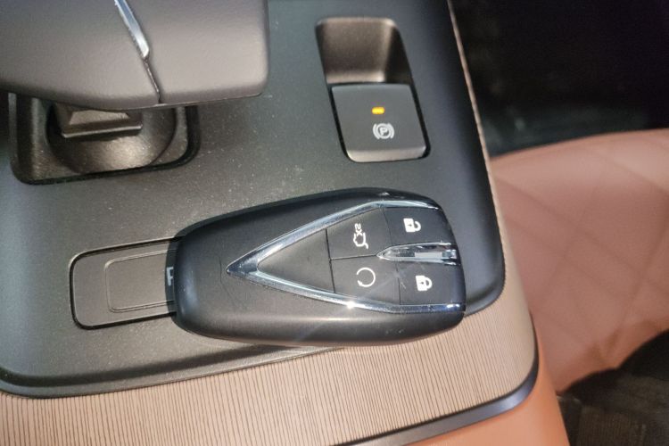 长安 逸动 2024款 1.5T GDI自动 旗舰型中控内饰11