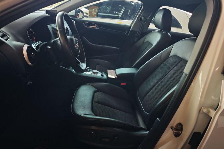 奥迪A3 2020款 Limousine 35 TFSI 时尚型 国VI中控内饰19