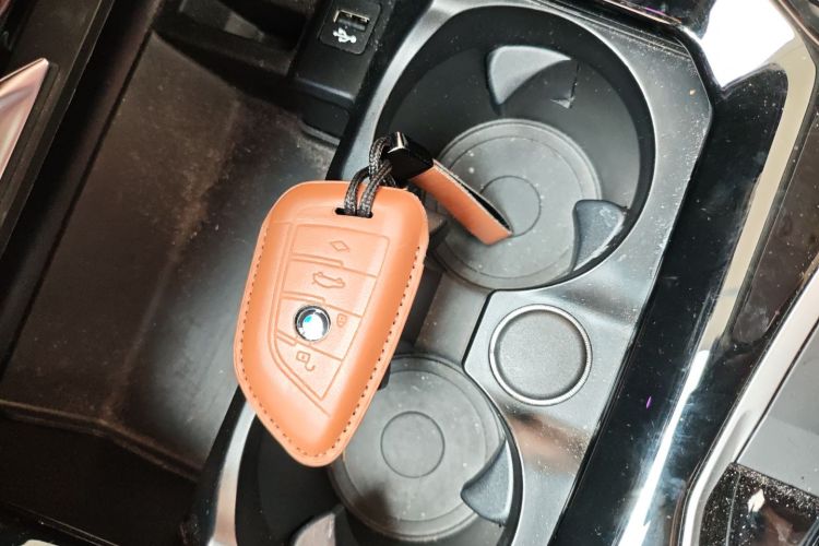 宝马iX3 2024款 领先型中控内饰11