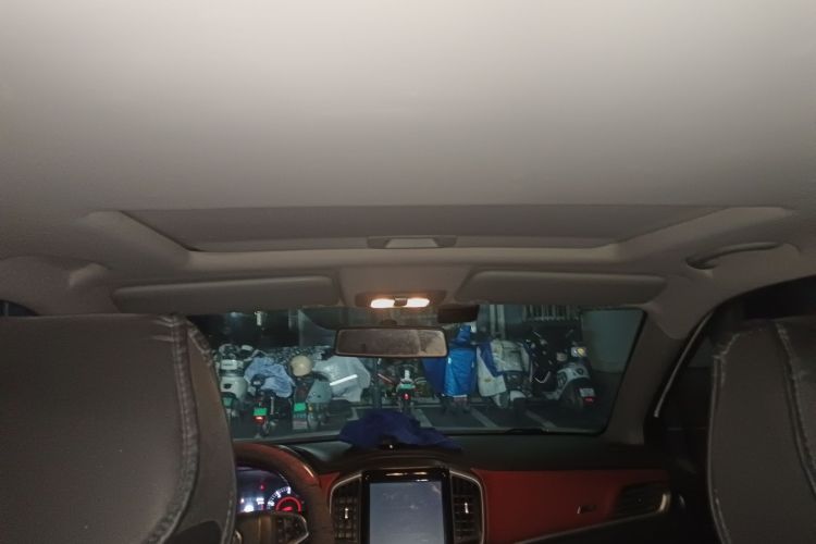 中华V3 2017款 1.5L 自动智能型中控内饰22