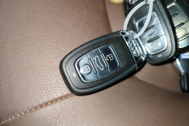 奥迪A6L 2015款 TFSI 百万纪念智领型中控内饰11