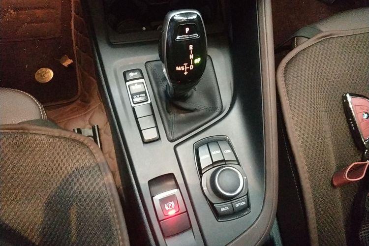 宝马X1 2020款 sDrive20Li 时尚型中控内饰18