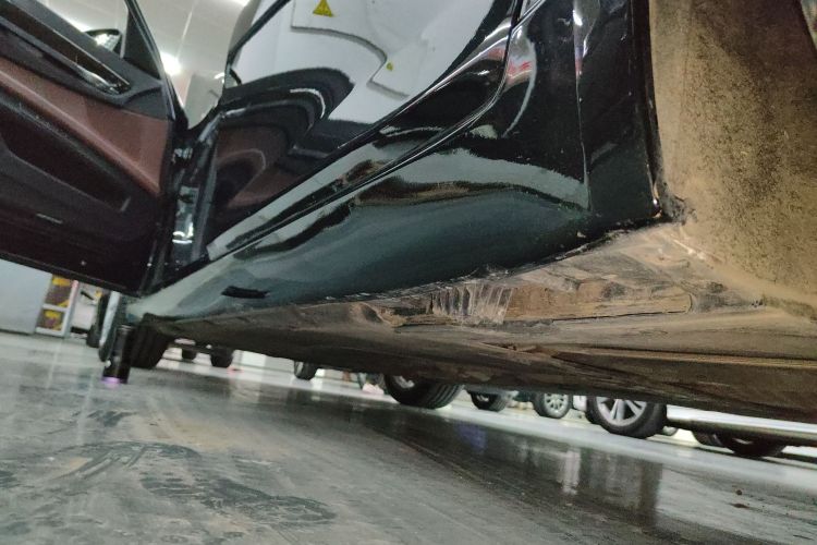 宝马7系 2014款 730Li 臻享型局部细节9002