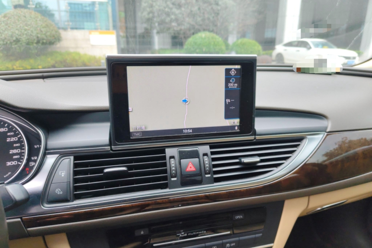 奥迪A6L 2012款 30 FSI 舒适型局部细节16