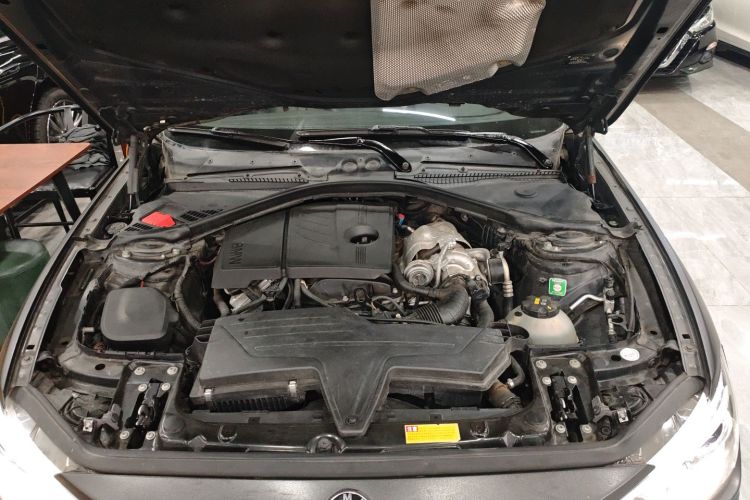 宝马1系(进口) 2013款 改款 116i 领先型局部细节24