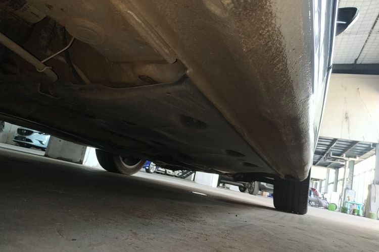 大众 速腾 2017款 1.6L 自动舒适型机舱底盘29