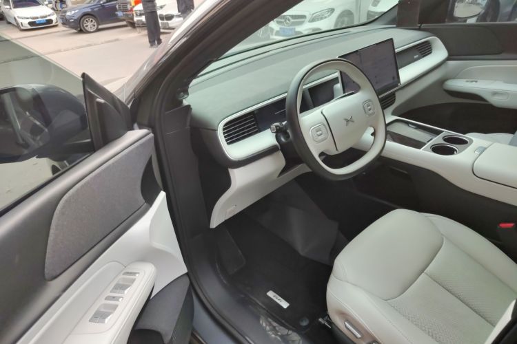 小鹏G6 2023款 755 超长续航 Pro中控内饰20