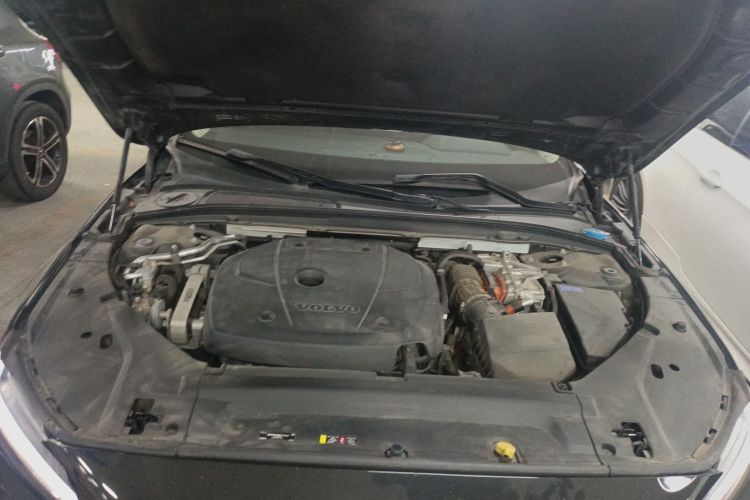 沃尔沃S90新能源 2020款 T8 E驱混动 智逸豪华版机舱底盘24