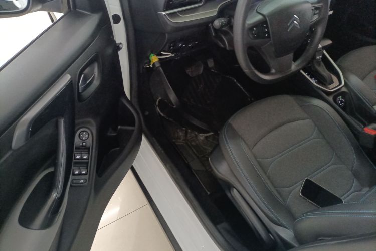 雪铁龙C3-XR 2021款 190THP DCT致尚版中控内饰20