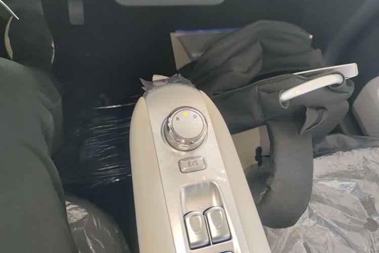 长安启源 长安Lumin 2025款 205km 香沁款中控内饰18