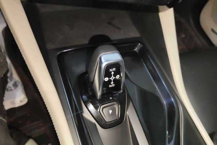 领克02 2018款 1.5T DCT两驱耀Pro版 国V局部细节18