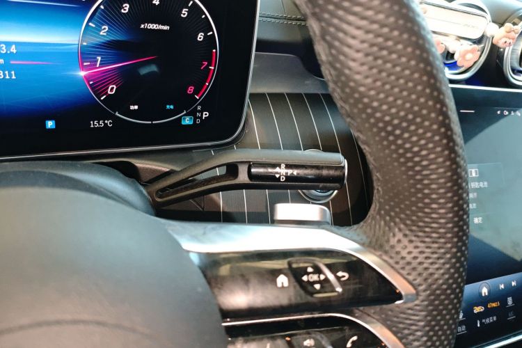 奔驰C级 2023款 改款 C 260 L 运动版中控内饰18