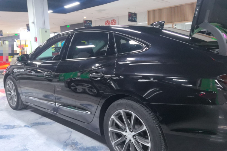 别克 君越 2021款 652T 豪华型车身外观6003