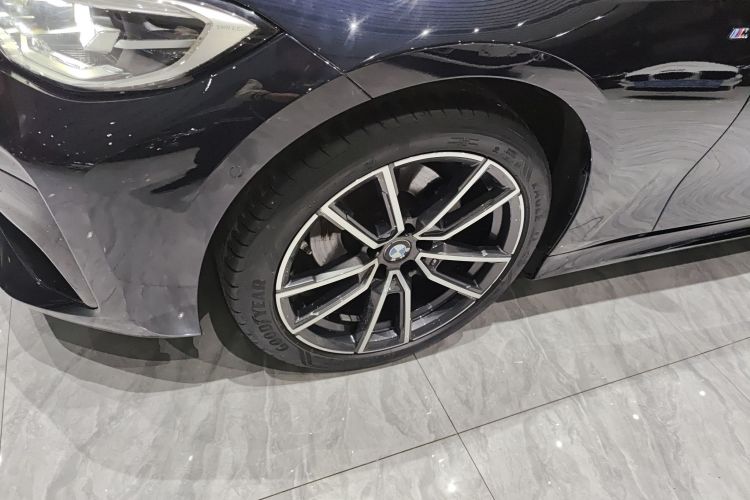 宝马3系 2022款 改款 325Li M运动套装车身外观6007