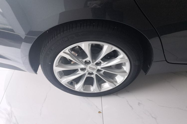 凯迪拉克CT5 2020款 改款 28T 豪华型车身外观56